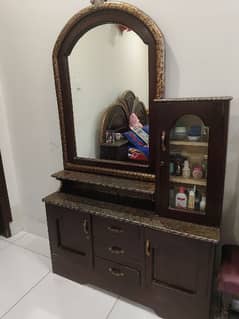 dressing table