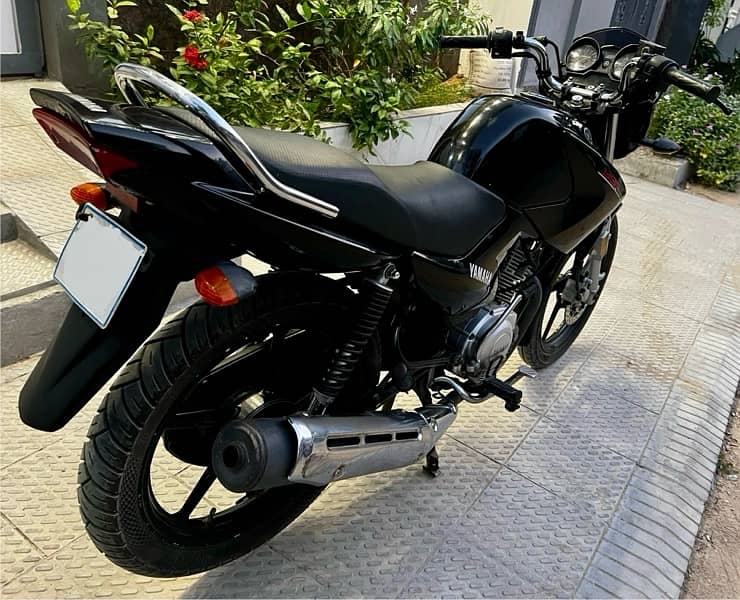 Yamaha YBR 125 5