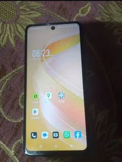 Infinix smart 8 all ok condition 10 by 9.5 hy box change sat hy 0