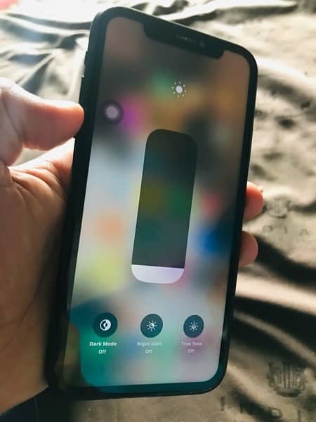 Apple i phone xr 64gb non pta 4