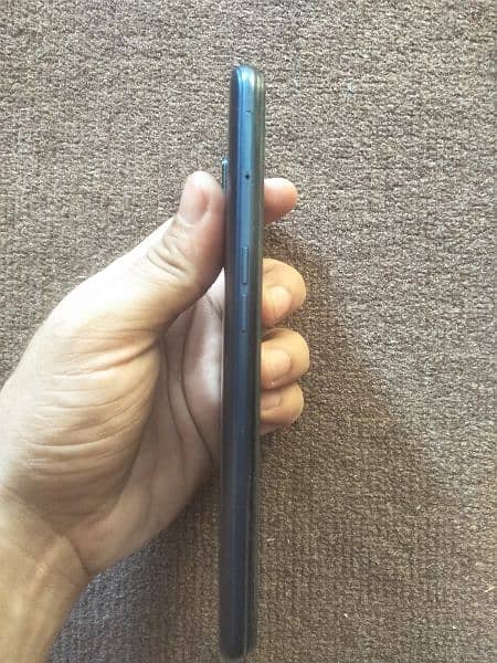 Realme 7 Pro 12+5 /128 GB 4