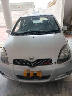 Toyota Vitz 1999 FL silver