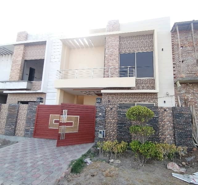 Prominently-Located House Available In DHA Defence For sale 3