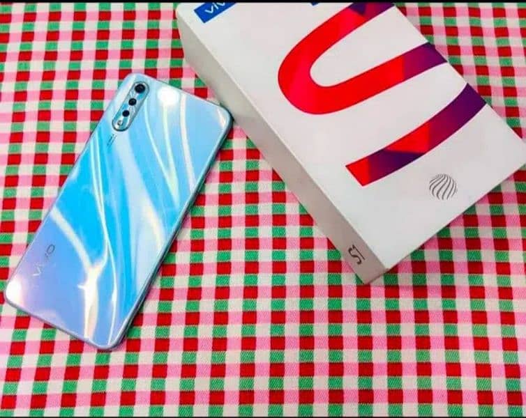 vivo s1 what's app 03230915322 6