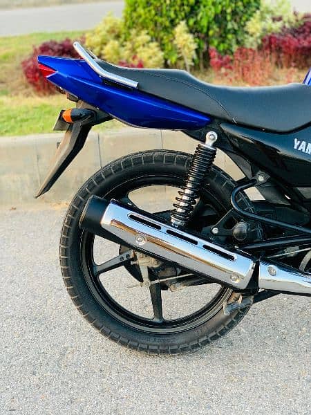 Yamaha Ybr 125 G in excellent condition 3