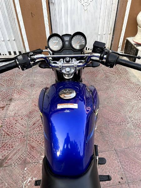 Yamaha Ybr 125 G in excellent condition 5