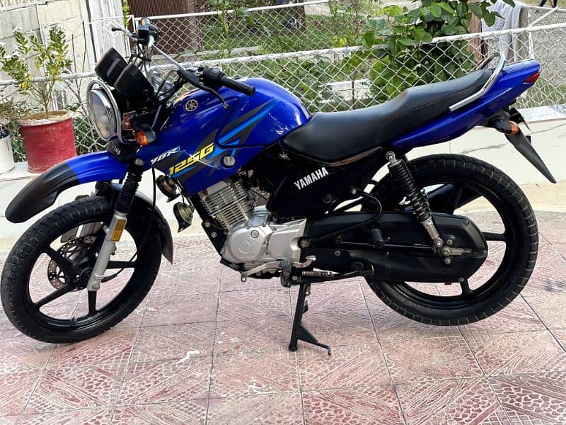 Yamaha Ybr 125 G in excellent condition 7