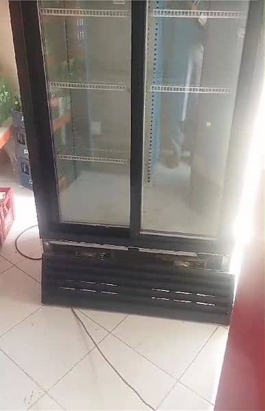 doble sliding door chiller 3