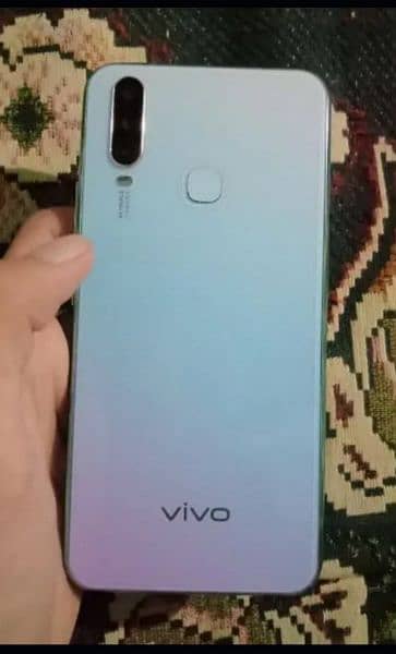 vivo y17  8/256 2