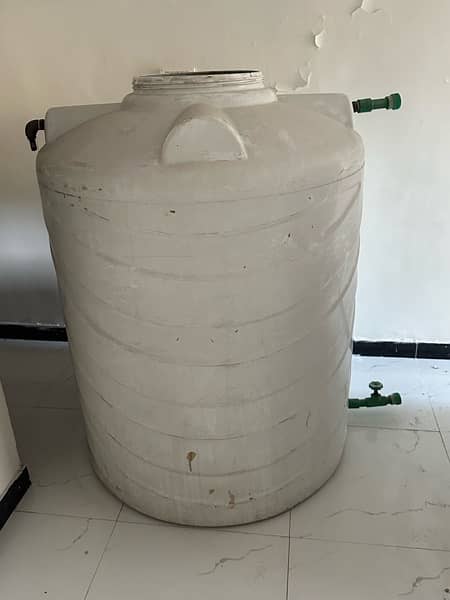 water Tank 1200/galan 1