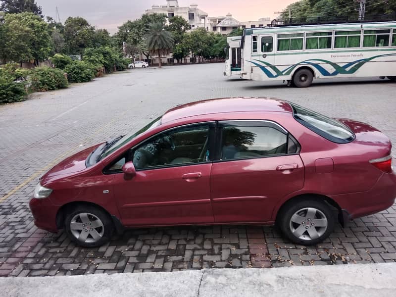 Honda City IDSI 2007 City family use car 6