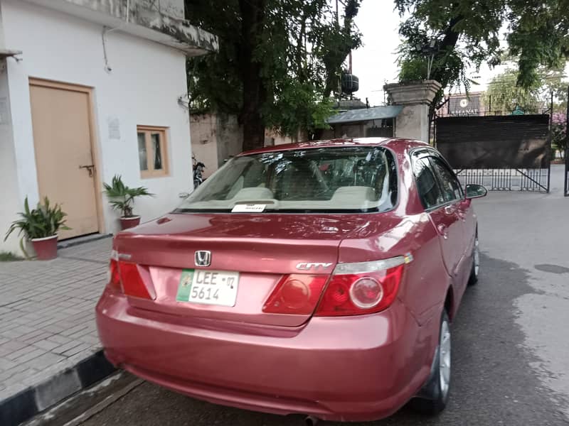 Honda City IDSI 2007 City family use car 11