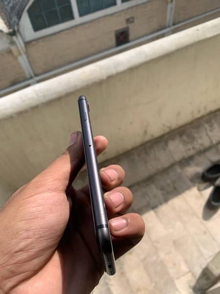 IPhone 8 NoN PTA 4