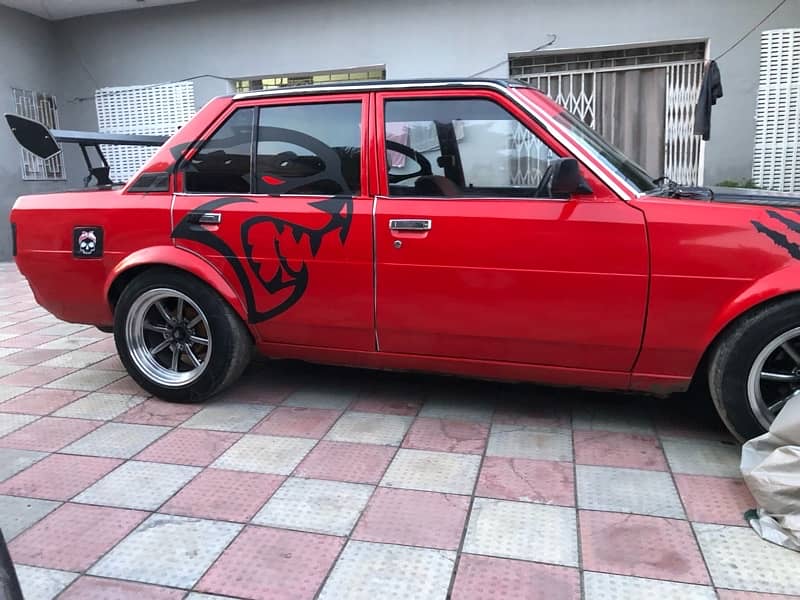 Toyota Corolla  1982 KE70 2