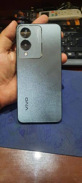 vivo y17s 1