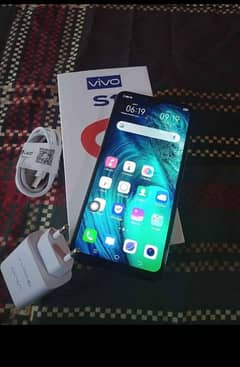 Vivo s1 8/256gb complete box for sale.