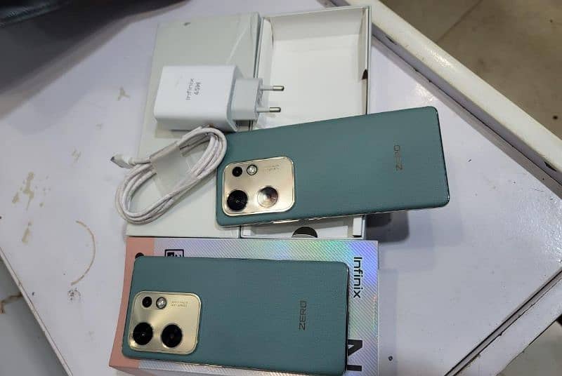 Infinix zero 30 PTA approved 03409540439Watsapp 0