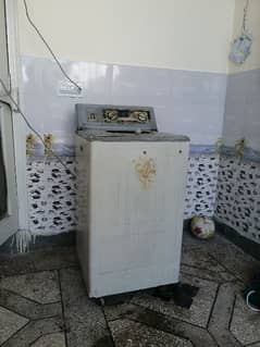 Washing machine for sale 11,000