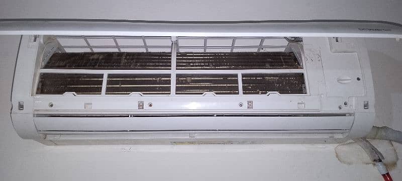 Haier 1.5 Ton Split Inverter AC for sale Very good Condition. (R-410A) 5