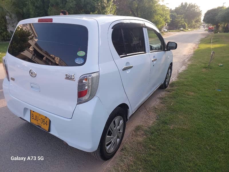 Daihatsu Mira 2014 4