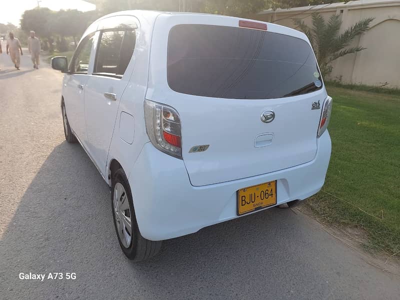 Daihatsu Mira 2014 5