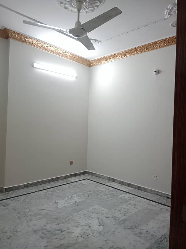 Upper Portion available for rent 7