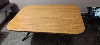 Wooden Dining Table in Good Condition