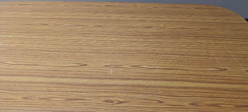 Wooden Dining Table in Good Condition 3