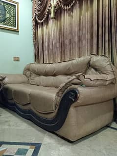 Used Comfortable Sofa Set of 3