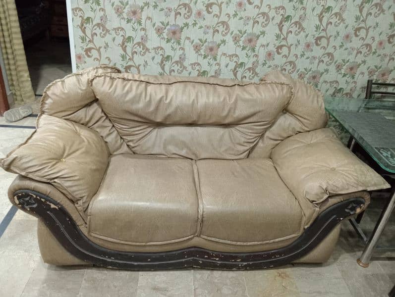 Used Comfortable Sofa Set of 3 5