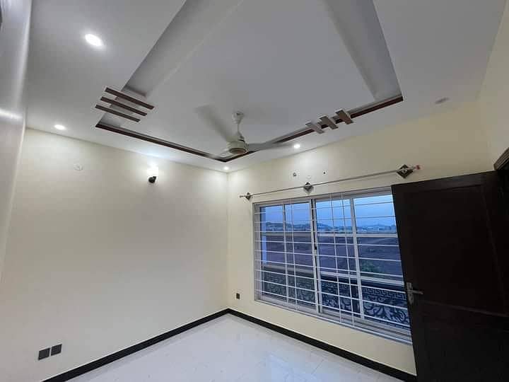 Mumtaz City 8 Marla house for sale 4