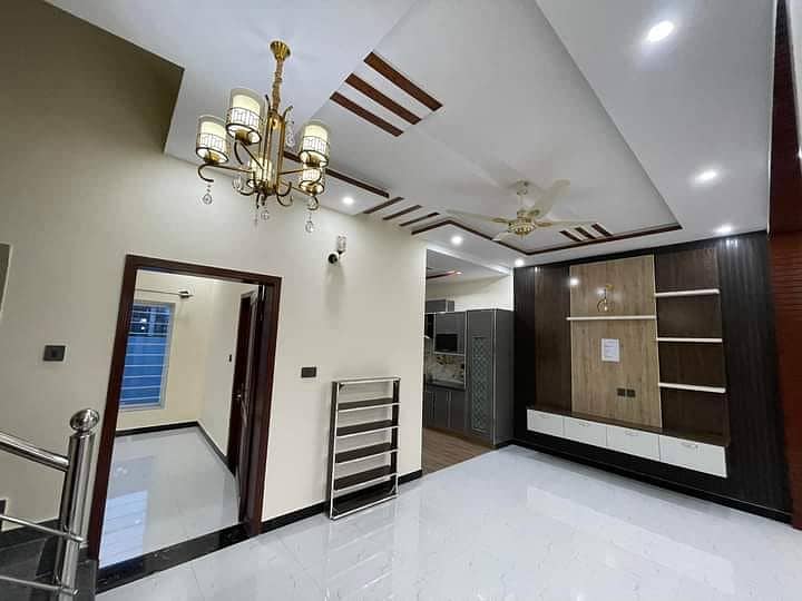 Mumtaz City 8 Marla house for sale 12