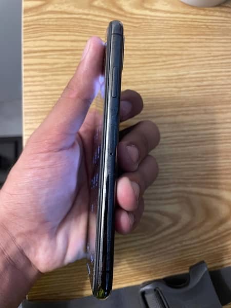 iphone xs 64gb dual sim pta 5