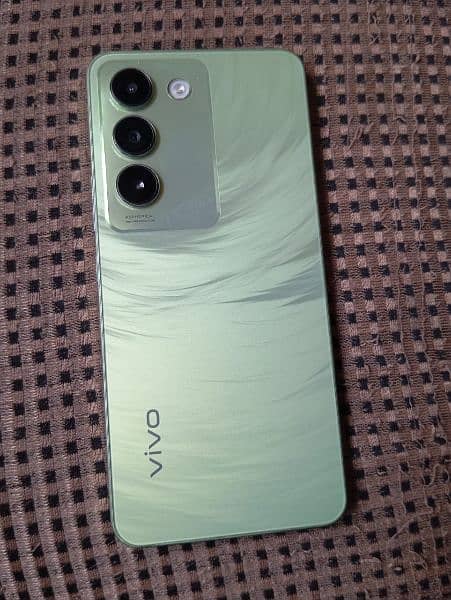 Vivo Y 100 (256) 9 Manth warranty 0