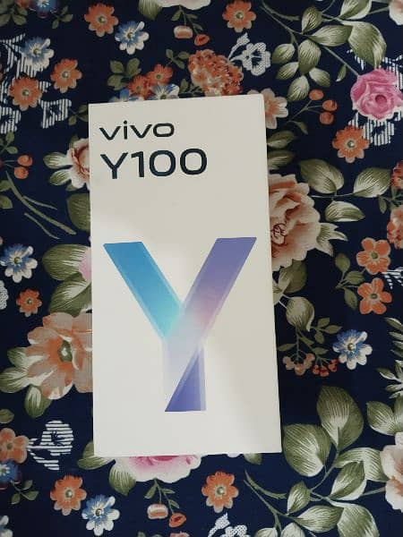 Vivo Y 100 (256) 9 Manth warranty 4