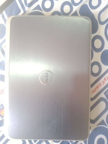 Dell Inspiron 15R 5537 i7 4th generation 8gb ram 500 gb HDD 1