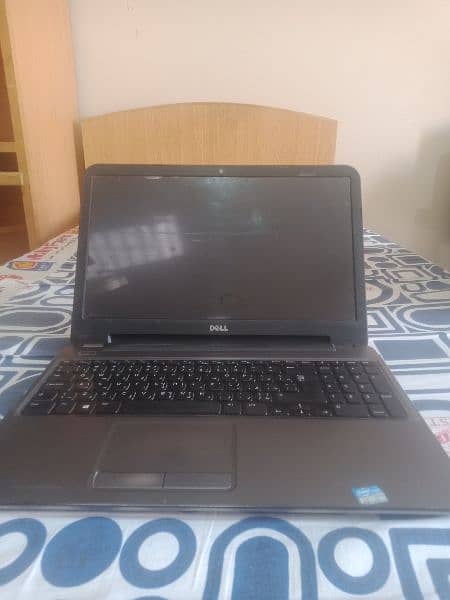 Dell Inspiron 15R 5537 i7 4th generation 8gb ram 500 gb HDD 3