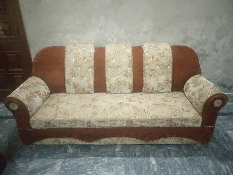 5 seater sofa 0