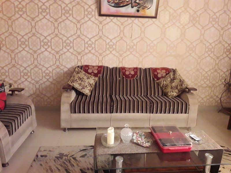 5 seatet new look sofa set 2