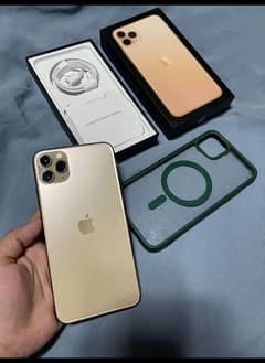 Apple iPhone 11 pro Max 512gb complete box for sale. 0