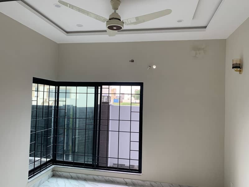 5 MARLA HOUSE IS UP FOR SALE IN DHA PHASE 11 RAHBAR SECTOR 2 42