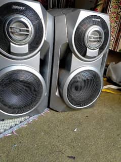 Sony hybrid dual woofer speaker