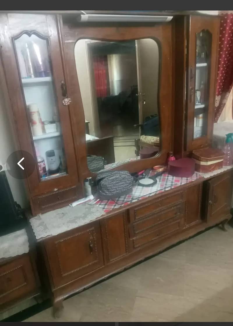 Solid Wood Showcase and Dressing Table for Sale 1