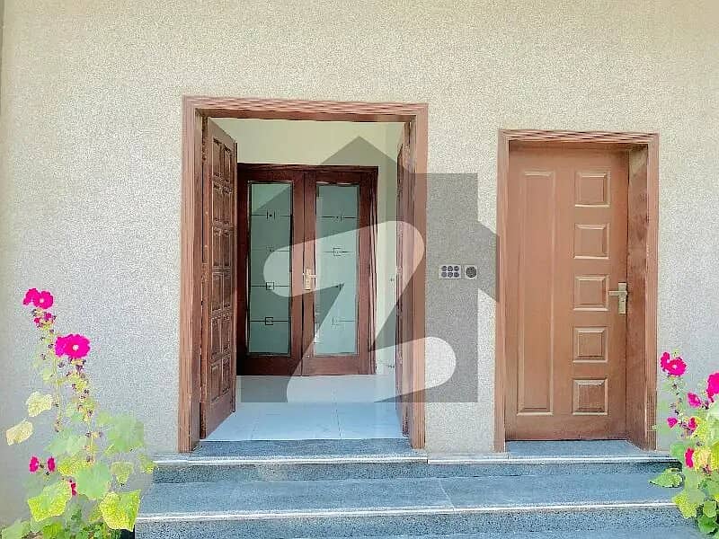 ideal House For Sale At Jahan-E-Andalus Canal Road, Faisalabad 6