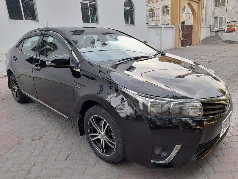 Toyota Corolla Altis Grande 2015 1