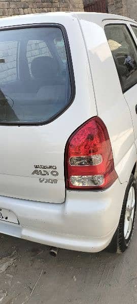 Suzuki Alto 2011 5