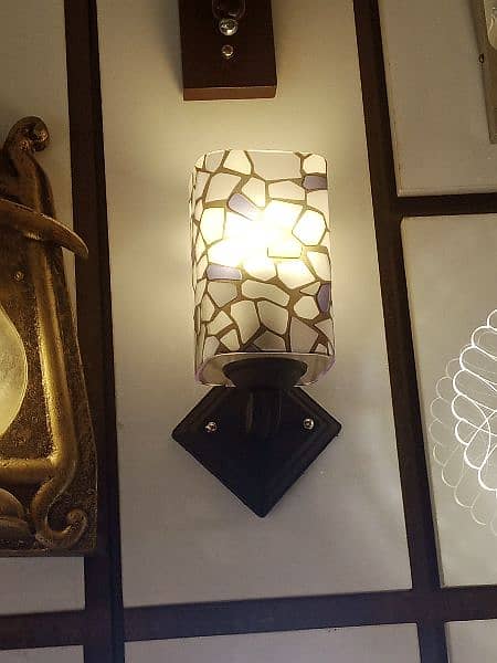 WALL LIGHT 1