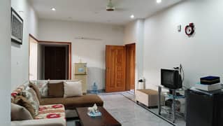 BEAUTIFUL 10 MARLA UPPER PORTION IN GULSHAN-ABAD IS AVAILABLE FOR RENT