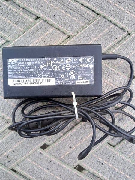 Acer laptop charger small pin 3