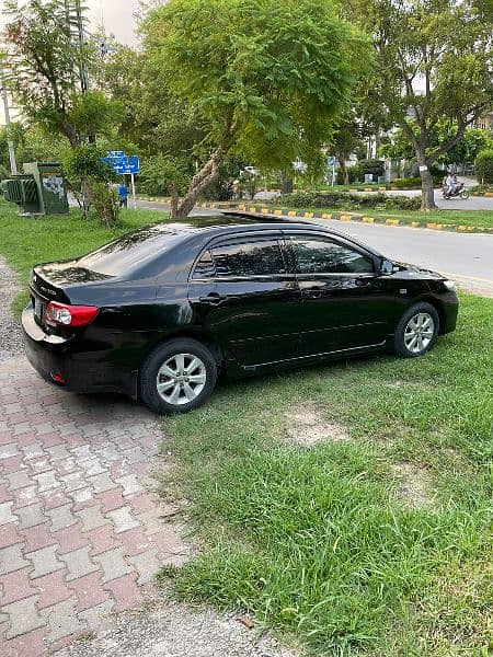 Toyota Corolla Altis 2014 3